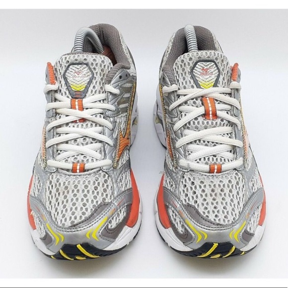 mizuno wave nirvana 5